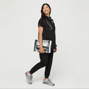 Figs Zamora joggers maternity